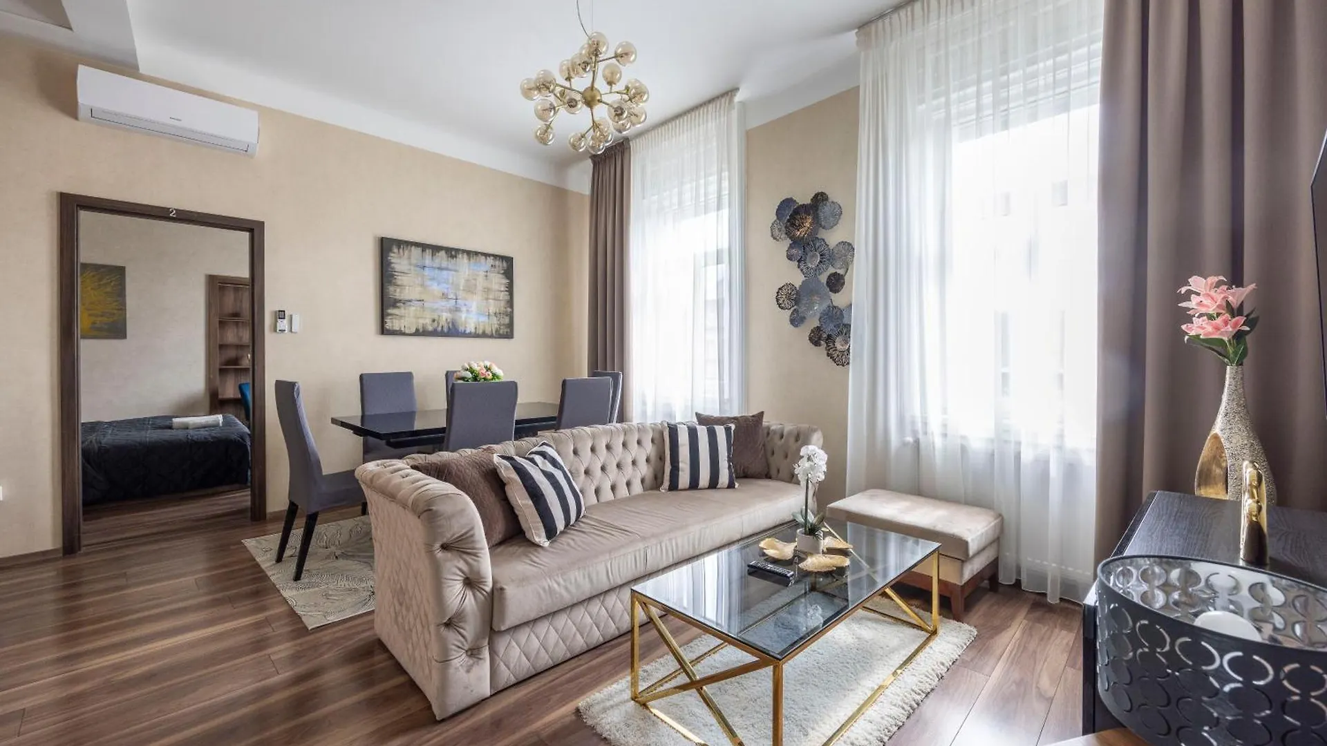 Luxurious Elizabeth St Residence With Sauna Budapest