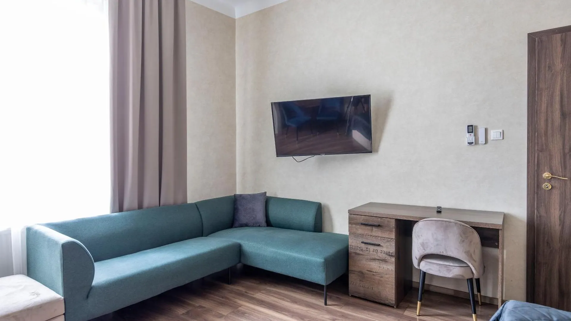Luxurious Elizabeth St Residence With Sauna Budapest Apartment